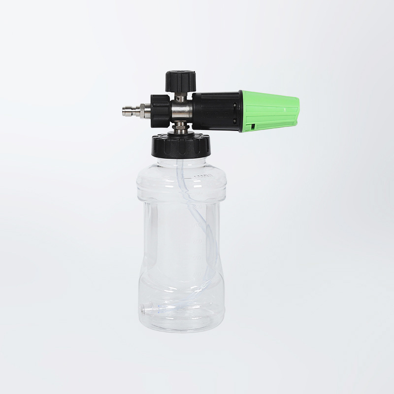 Vysokotlakové umývanie automobilu nastaviteľná pena